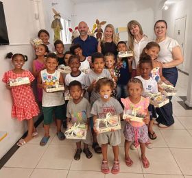 Ação leva ovos de Páscoa a crianças de famílias em situação de vulnerabilidade